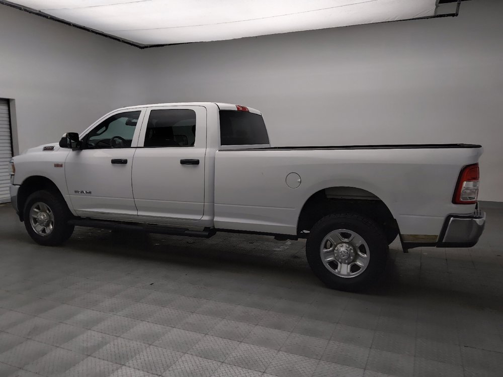 Used 2022 RAM 2500 Tradesman w/ Chrome Appearance Group AWD/4WD image 3