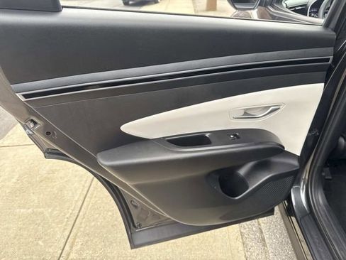 Certified 2023 Hyundai Tucson SE image 17
