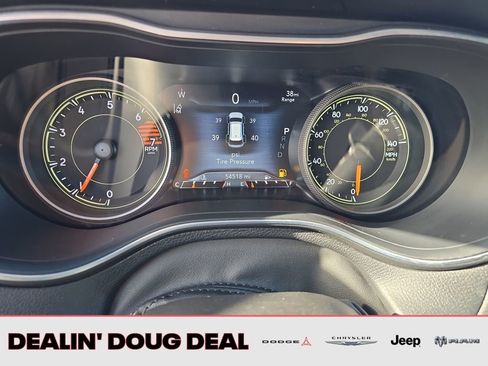 Used 2023 Jeep Cherokee Altitude Lux image 17