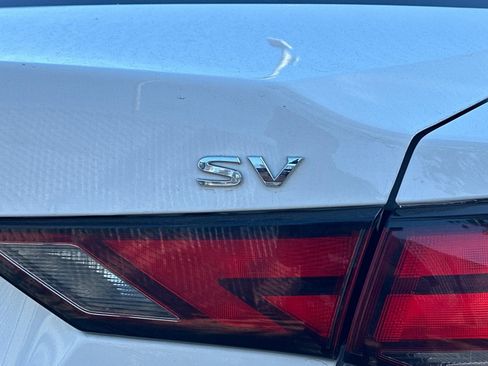 Certified 2024 Nissan Sentra SV image 7