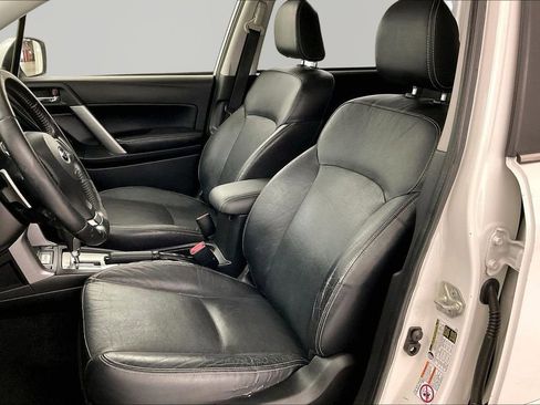Used 2014 Subaru Forester 2.0XT Touring AWD/4WD image 18