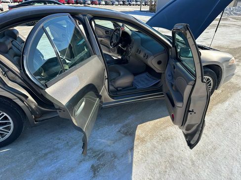 Used 2000 Pontiac Bonneville SLE image 12