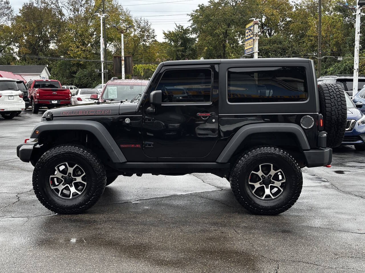 Used 2017 Jeep Wrangler Rubicon w/ Power Convenience Group AWD/4WD image 5