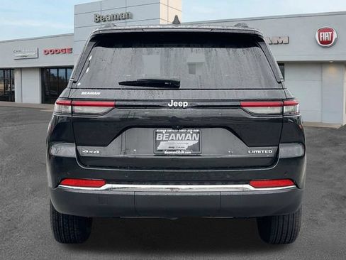 Used 2023 Jeep Grand Cherokee Limited AWD/4WD image 6