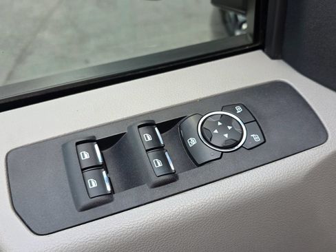 Used 2019 Ford F250 XLT w/ XLT Value Package AWD/4WD image 24