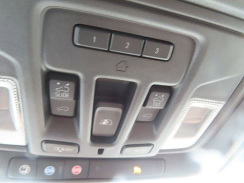 Used 2019 Chevrolet Silverado 1500 High Country image 44