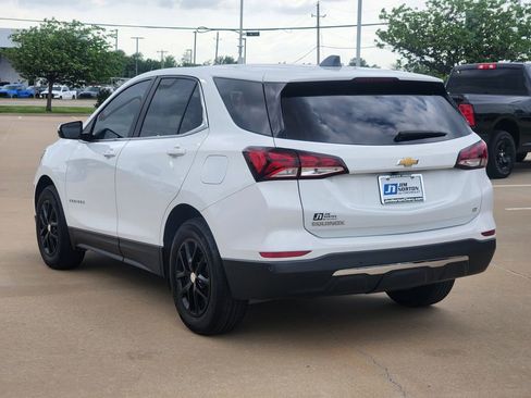 Used 2024 Chevrolet Equinox LT FWD image 9