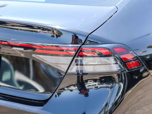 Certified 2023 Honda Accord LX image 24