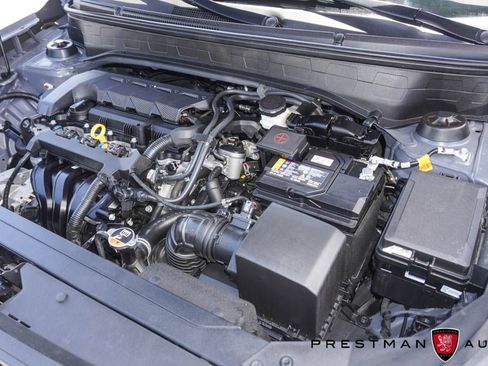 Used 2024 Hyundai Venue SE FWD image 33