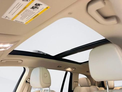 Used 2022 Mercedes-Benz GLS 450 4MATIC image 18