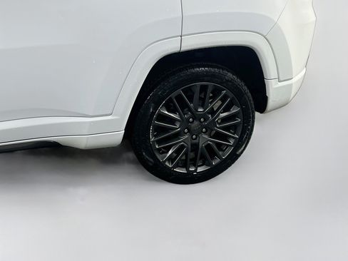Used 2023 Jeep Compass High Altitude AWD/4WD image 30
