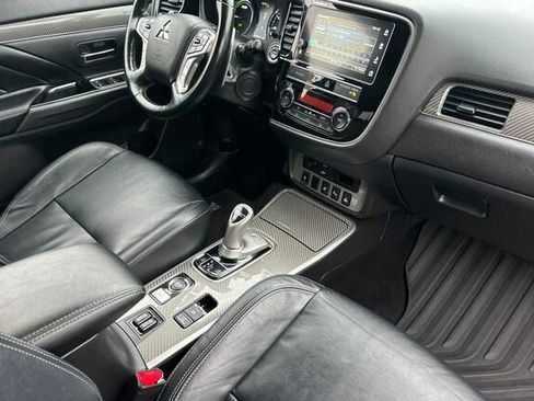 Used 2019 Mitsubishi Outlander GT image 14