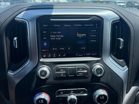 Used 2021 GMC Sierra 1500 SLT w/ SLT Convenience Package AWD/4WD image 37
