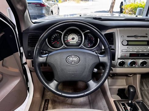 Used 2005 Toyota Tacoma PreRunner RWD image 18