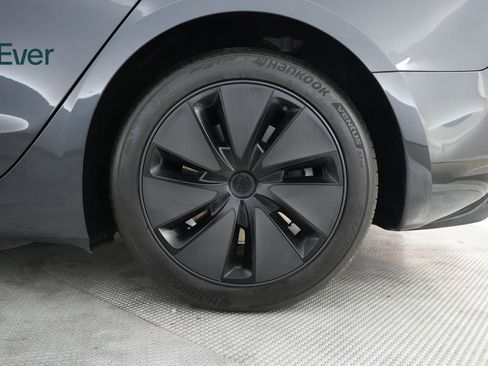 Used 2025 Tesla Model 3 Long Range RWD image 9