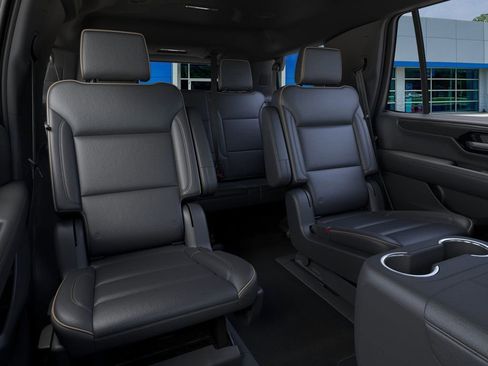 New 2026 GMC Yukon Elevation image 17