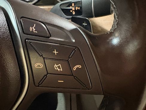 Used 2014 Mercedes-Benz E 350 4MATIC Sedan image 23