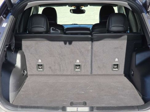 Used 2019 Jeep Cherokee Latitude Plus w/ Comfort/Convenience Group image 23