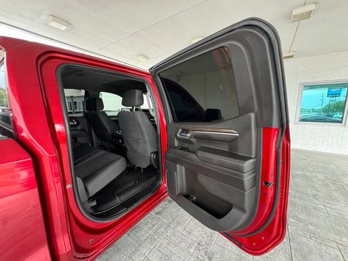 Used 2022 Chevrolet Silverado 1500 RST AWD/4WD image 23