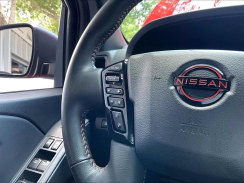 Used 2026 Nissan Frontier PRO-4X AWD/4WD image 8