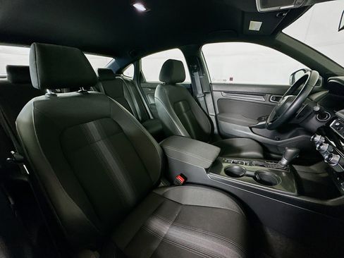 Used 2025 Honda Civic Sport image 29