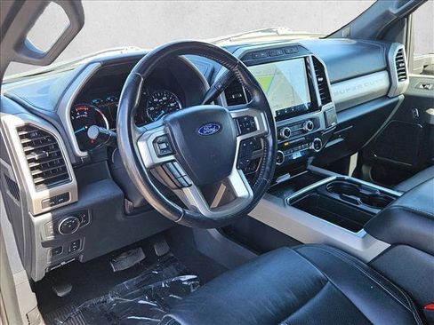 Used 2022 Ford F250 Lariat w/ Lariat Ultimate Package AWD/4WD image 12