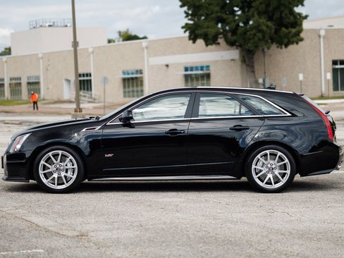 Used 2012 Cadillac CTS V w/ Wood Trim Package image 21