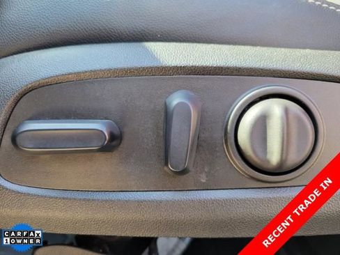 Used 2023 GMC Terrain SLT w/ LPO, Floor Liner Package AWD/4WD image 20