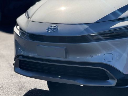 New 2026 Toyota Prius Plug-In Hybrid image 6