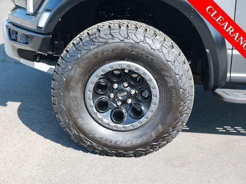 Used 2025 Ford F150 Raptor AWD/4WD image 12
