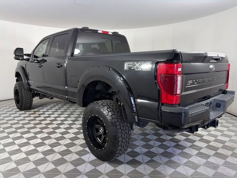 Used 2021 Ford F250 Lariat image 5