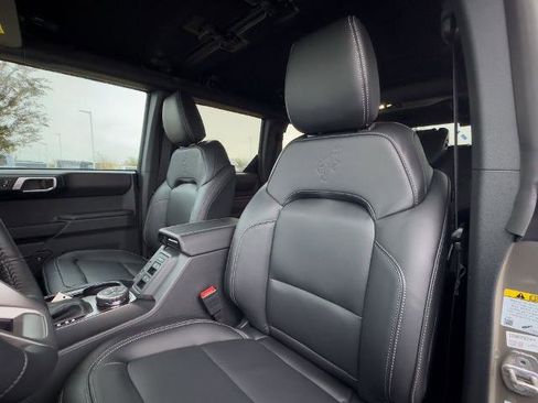 New 2025 Ford Bronco Outer Banks image 27