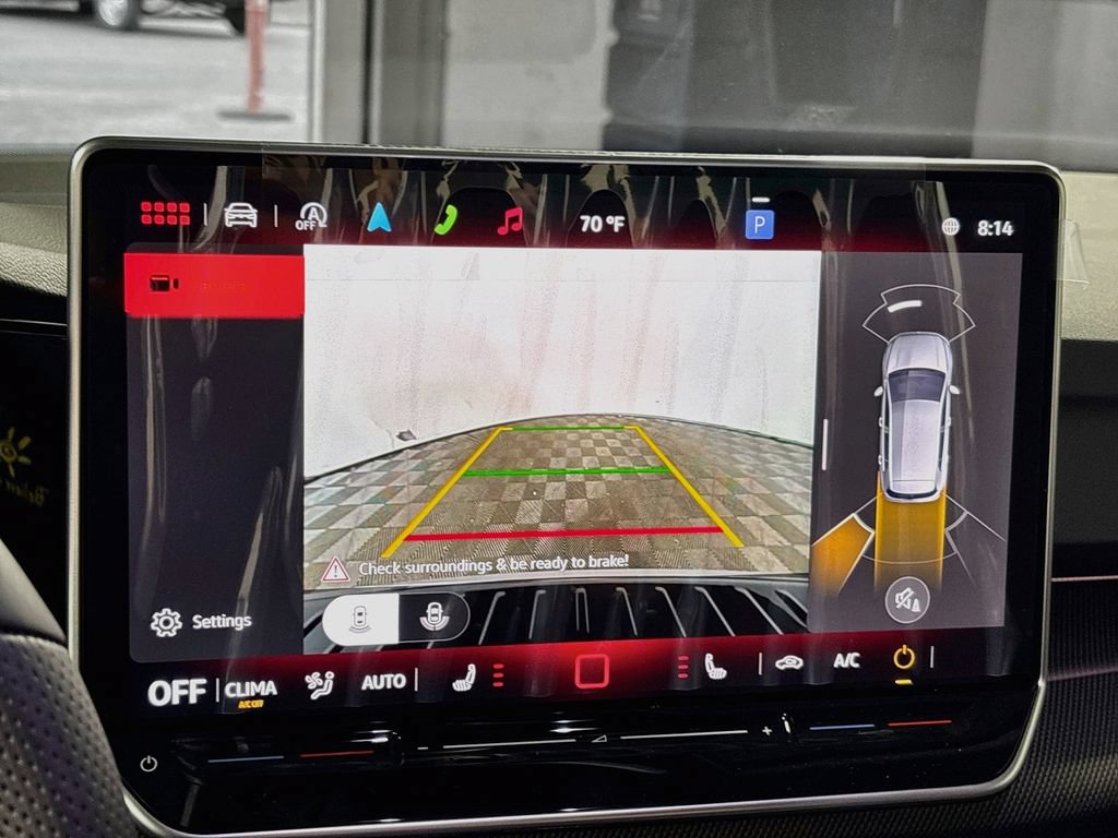 New 2026 Volkswagen GTI SE FWD image 17