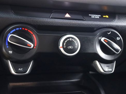 Used 2020 Kia Rio S image 21