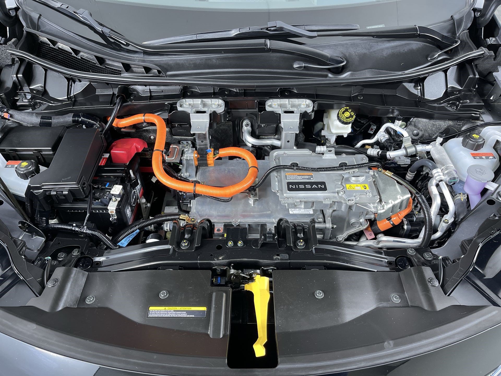 Certified 2024 Nissan Ariya AWD image 27