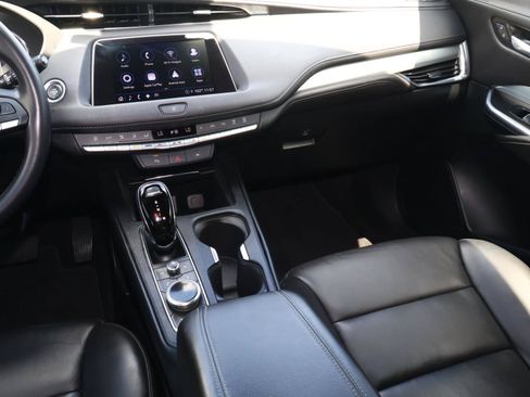 Certified 2023 Cadillac XT4 Premium Luxury FWD image 17