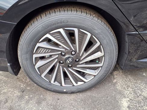 New 2025 Hyundai Sonata SEL image 9