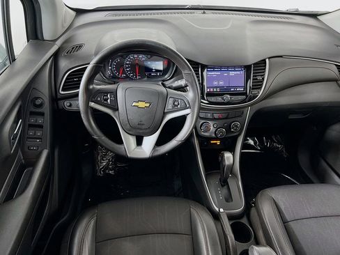 Used 2022 Chevrolet Trax LT w/ Driver Confidence Package AWD/4WD image 20