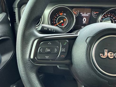 Used 2022 Jeep Wrangler Unlimited Sport AWD/4WD image 13