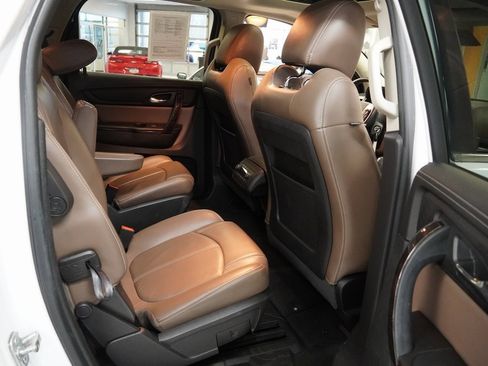 Used 2017 GMC Acadia Limited SLT image 25