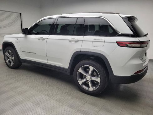 Used 2023 Jeep Grand Cherokee 4WD 4xe image 3