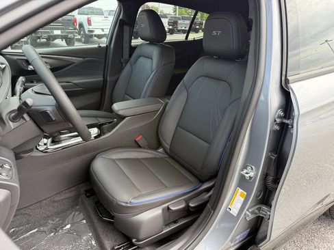 New 2026 Buick Envista Sport Touring w/ Convenience II Package FWD image 10
