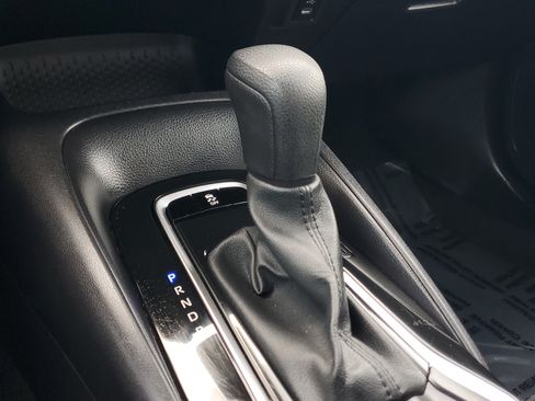 Certified 2025 Toyota Corolla LE FWD image 32
