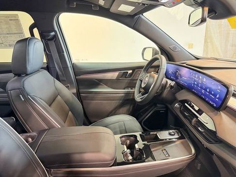 New 2025 Buick Enclave Preferred w/ LPO, Floor Liner Package image 25