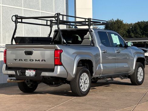 Certified 2025 Toyota Tacoma SR5 image 4