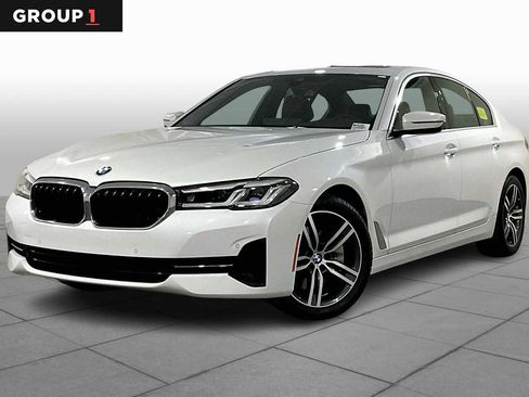 Used 2022 BMW 530i xDrive w/ Convenience Package AWD/4WD image 1