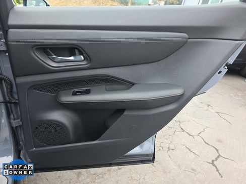 Used 2023 Nissan Ariya AWD image 59