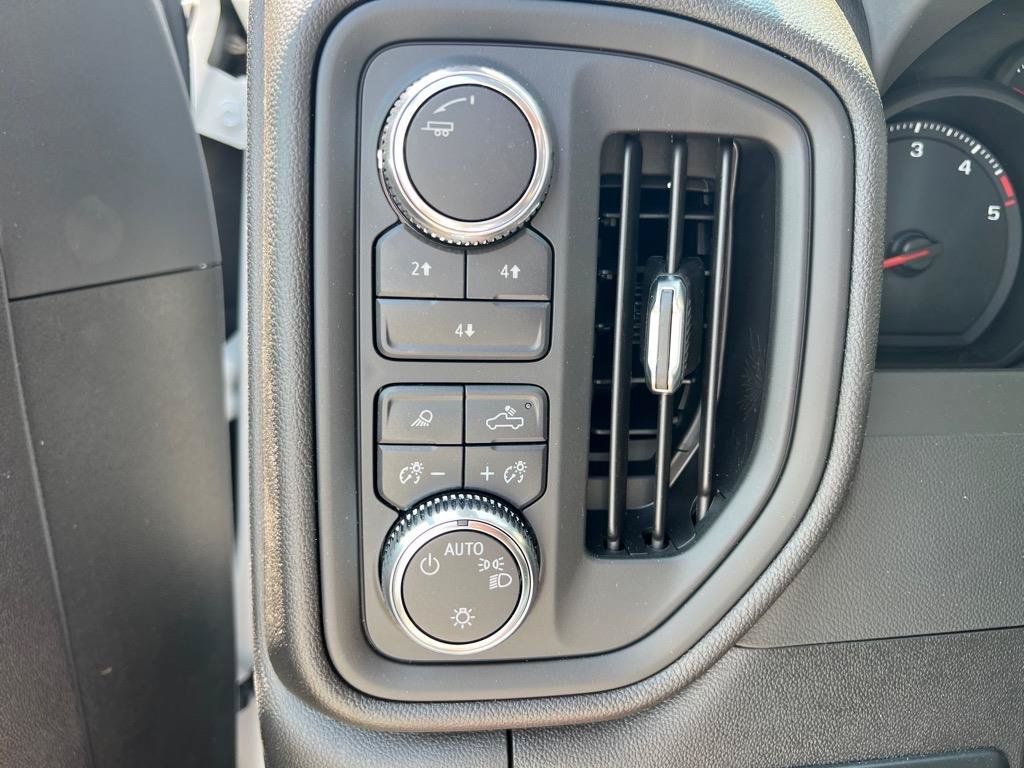 New 2025 GMC Sierra 2500 Pro w/ Convenience Package AWD/4WD image 11