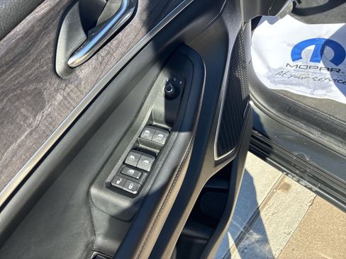 Used 2024 Jeep Grand Cherokee Limited 4xe image 16