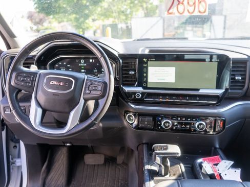 Used 2023 GMC Sierra 1500 SLT w/ SLT Premium Package AWD/4WD image 16